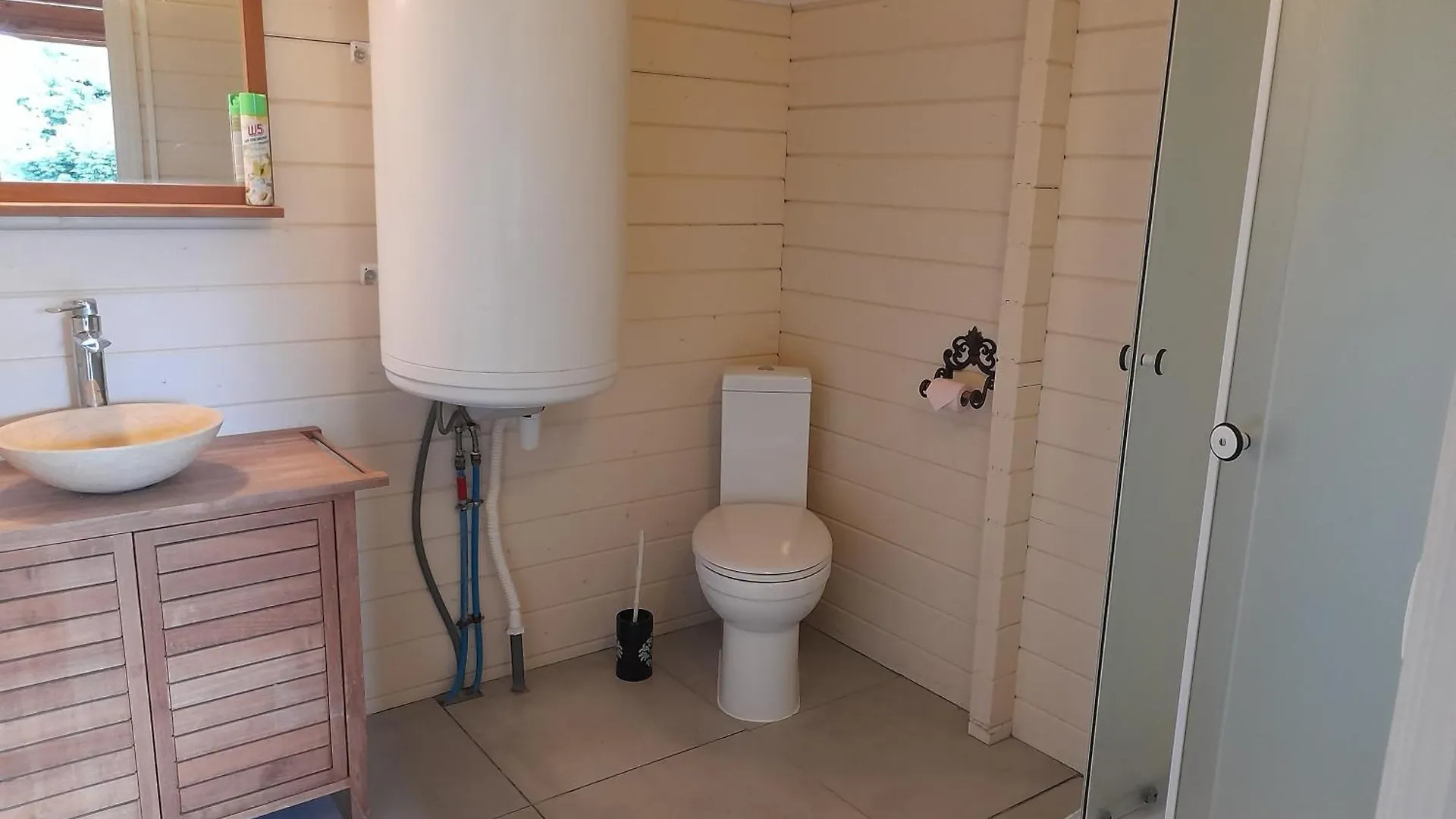 Holiday home Camping La Colline Chirat-l'Eglise